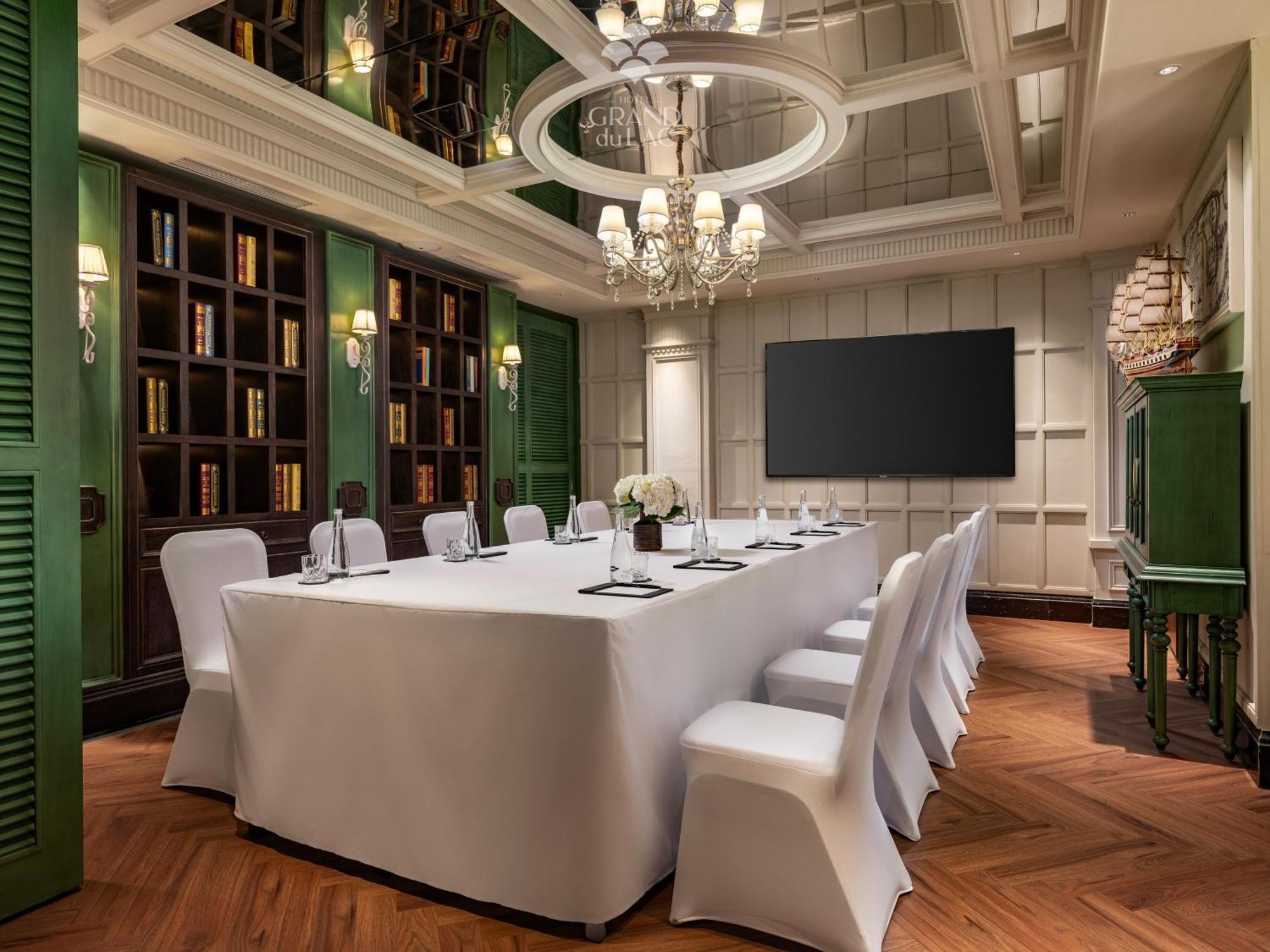 Grand Hotel Du Lac 하노이 외부 사진 Library Room