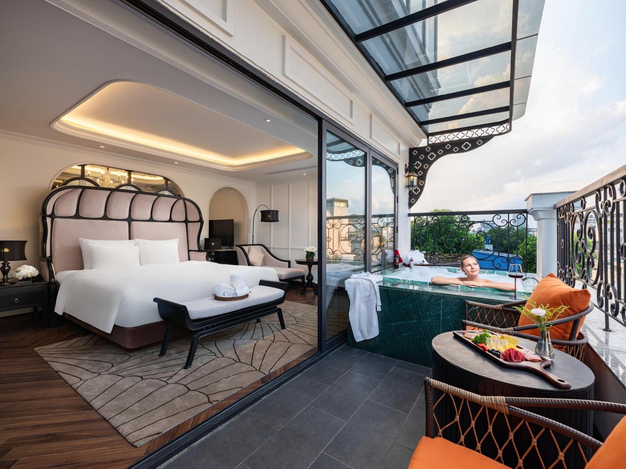 Grand Hotel Du Lac 하노이 외부 사진 A suite at the hotel