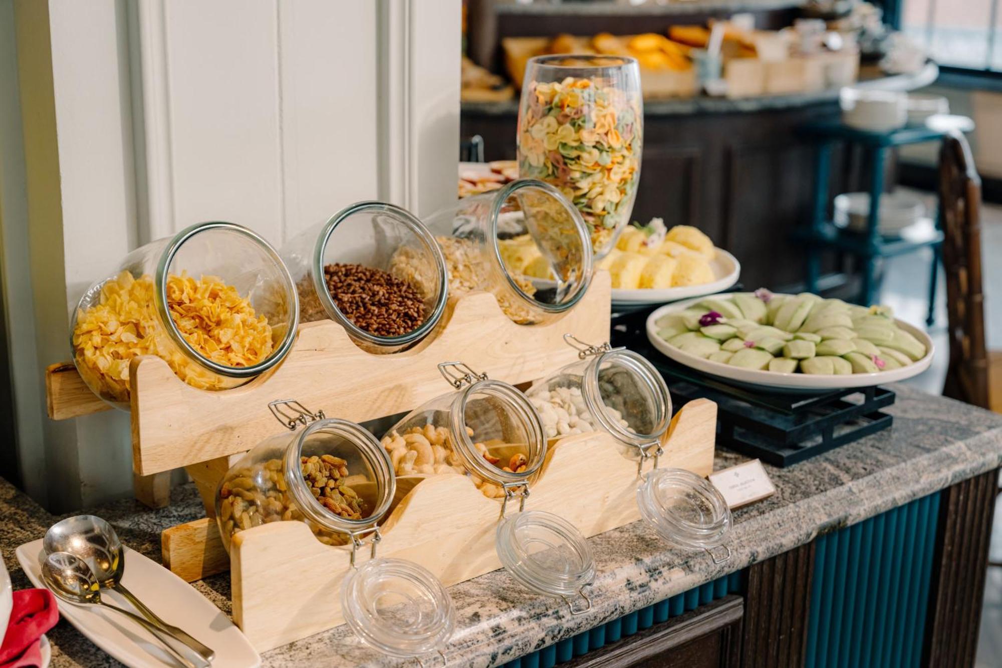 Grand Hotel Du Lac 하노이 외부 사진